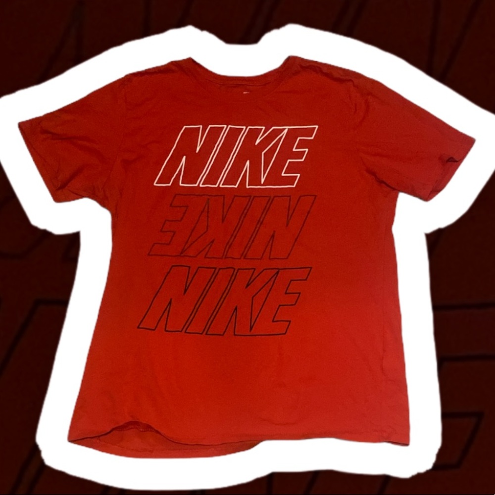 Nike Tee sz L